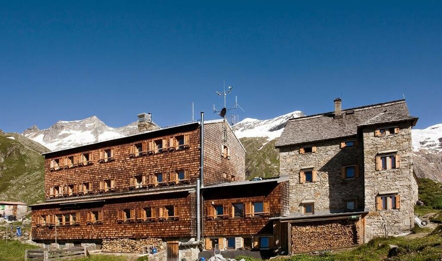 Essener-Rostocker Hütte 2.208m