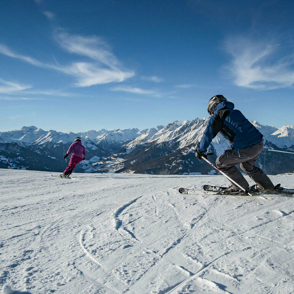 Skifahrer im Großglockner Resort Kals Matrei