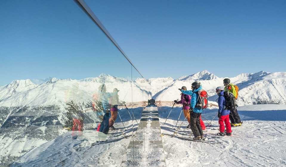 Lagebesprechung - Skifahren im Skizentrum Sillian Hochpustertal