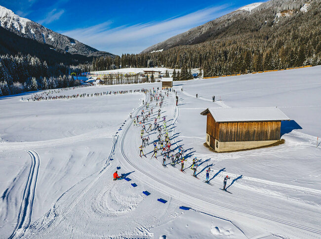 Der Start der Langläufer beim Dolomitenlauf 2019 in Osttirol.