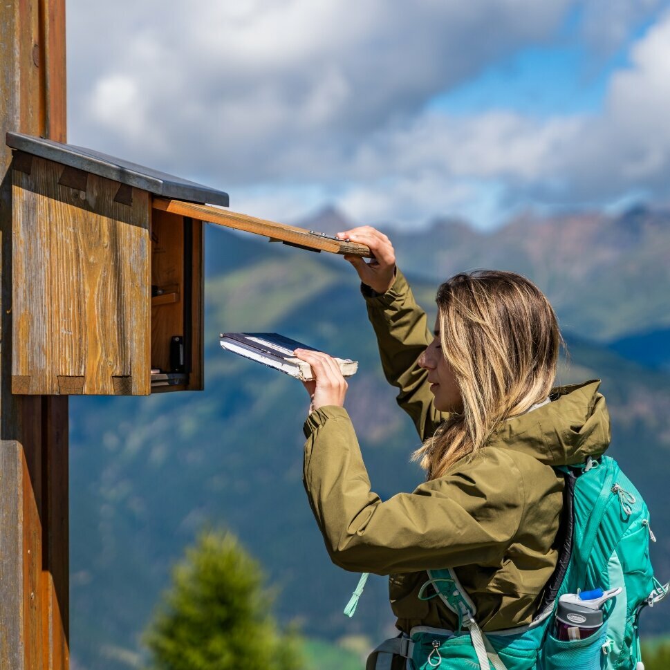 Etappe 3 - Dorfberg Gipfelbuch Aufbewahrung