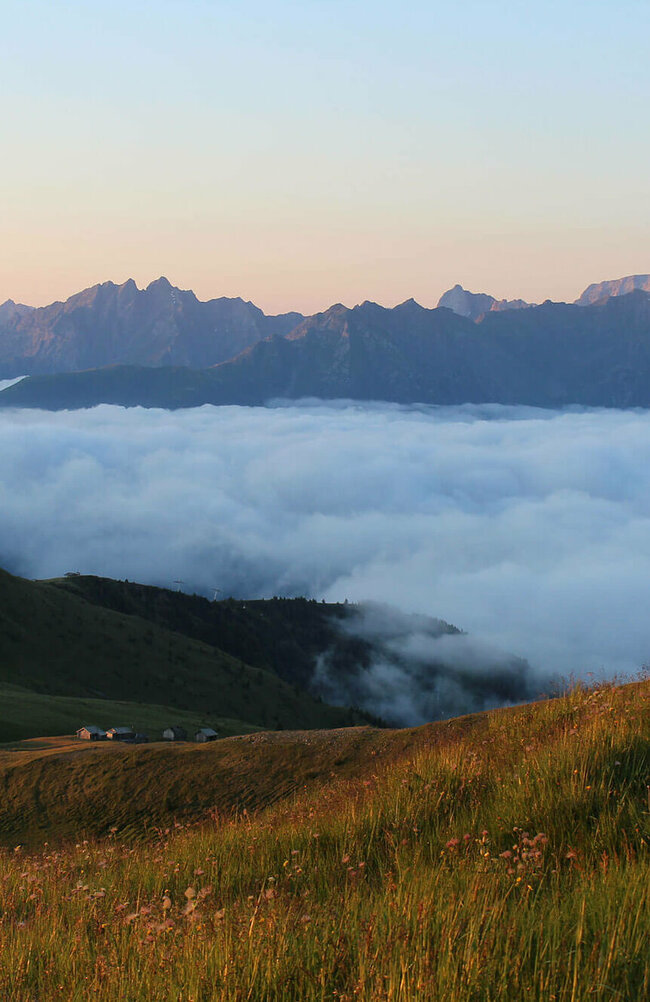 Unvergessliche Momente bieten Sonnenaufgänge am Golzentipp