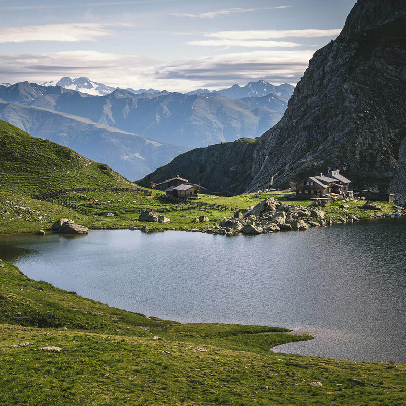 Obstanser See mit Huette