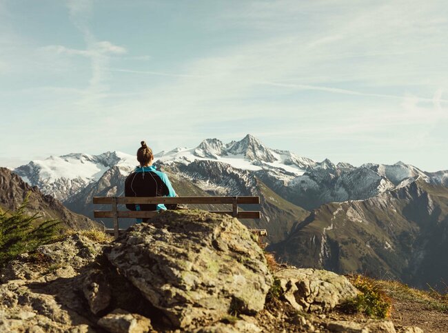 Blick von der Adlerlounge auf den Großglockner