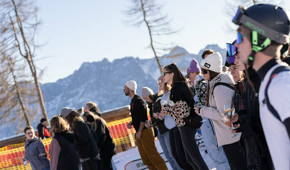 Zuschauermenge beim Zettersfeld Summit Sessions 2025