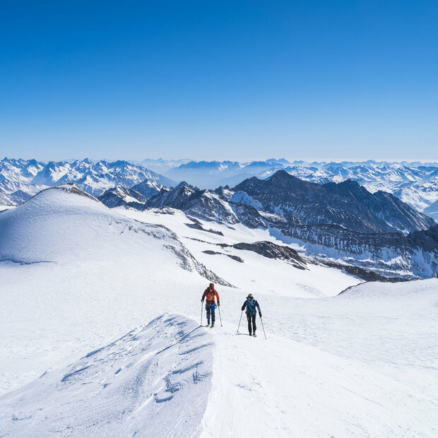 Gipfelaufbau des Großvenedigers - Rainerhorn im Hintergrund 