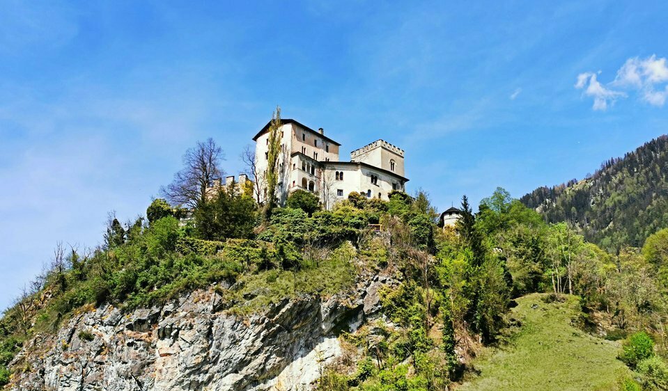 majestätisches Schloß Weißenstein