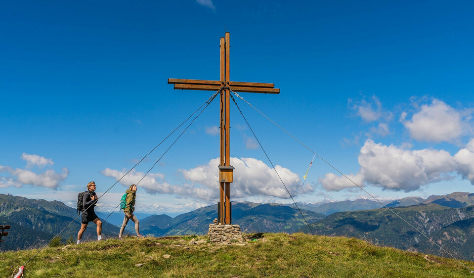 Etappe 3 - Dorfberg Gipfelkreuz