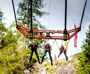 MEGA DIVE Riesenschaukel
