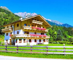 Santner alpine tauern living