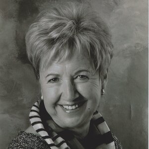 Elfriede-Blasisker-Portrait.jpg
